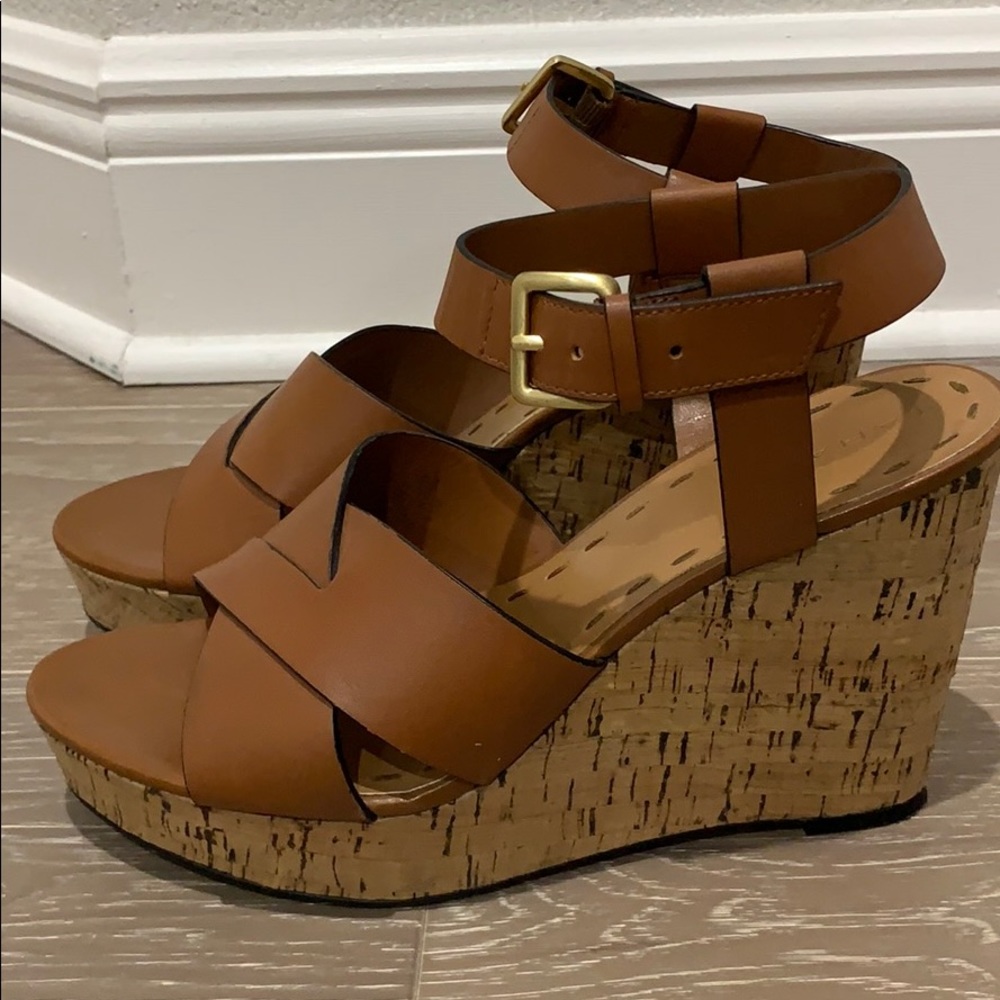 Brown cork wedges